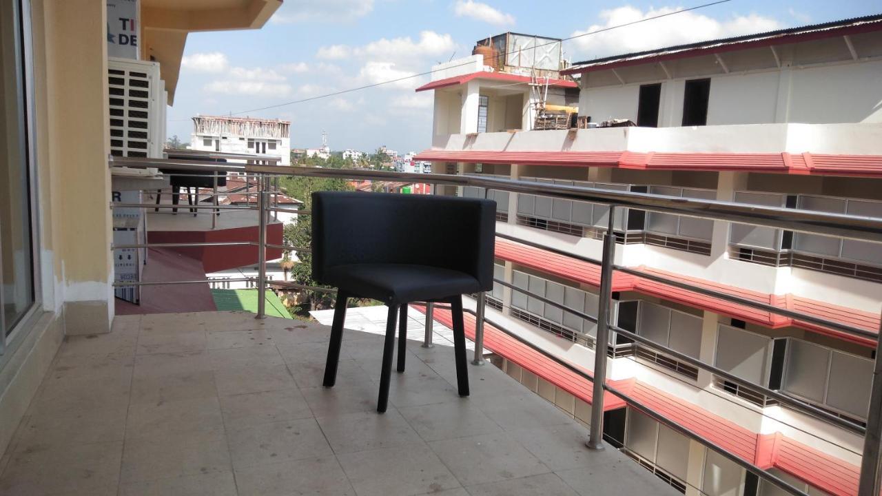 The Four Season Hotel Dimāpur Kültér fotó